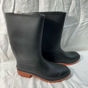 Fleet Farm Rubber Boots Size 11 brand new